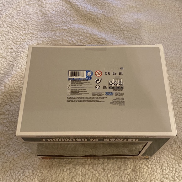 🖤Batman DC Comics Batman In Batmobile🖤 - Picture 7 of 8